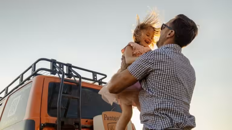 Voyager avec un enfant : les conseils qui changent tout